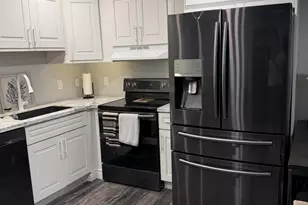 387 Mansfield J, Boca Raton, FL 33434 - Photo 2