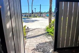 1830 Embassy Dr, West Palm Beach, FL 33401 - Photo 24