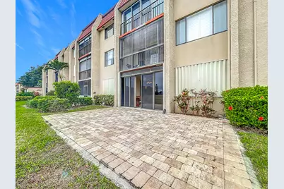 4545 Luxemburg Court #103, Lake Worth, FL 33467 - Photo 18