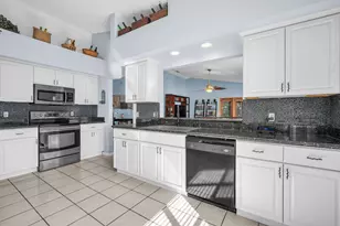 6080 Beaconwood Rd, Lake Worth Beach, FL 33467 - Photo 8