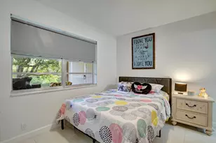 130 Lake Meryl Dr, West Palm Beach, FL 33411 - Photo 10