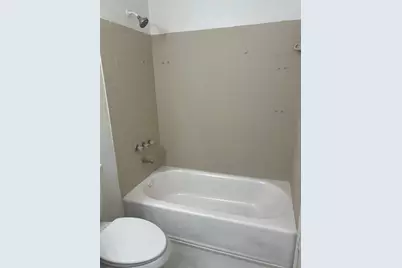 17922 NW 40th Court #17922, Miami Gardens, FL 33055 - Photo 6