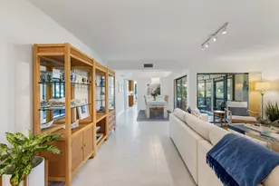 17166 Waterbend Dr, Jupiter, FL 33477 - Photo 6