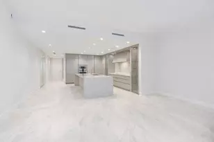 200 SE Mizner Blvd, Boca Raton, FL 33432 - Photo 2