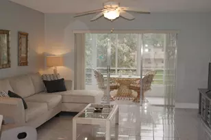 721 Lori Dr, Lake Worth Beach, FL 33461 - Photo 2