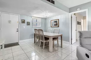 721 Lori Dr, Palm Springs, FL 33461 - Photo 12