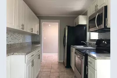 1069 W 30th Street #6, Riviera Beach, FL 33404 - Photo 2