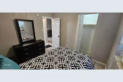 1069 W 30th Street #6, Riviera Beach, FL 33404 - Photo 1