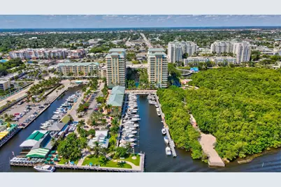 700 E Boynton Beach Boulevard #403, Boynton Beach, FL 33435 - Photo 2