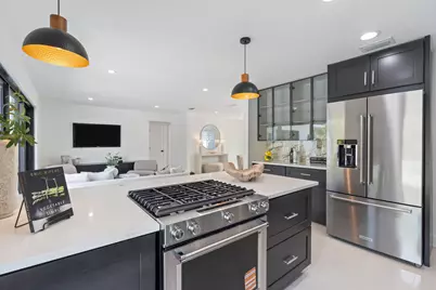 333 Alhambra Place, West Palm Beach, FL 33405 - Photo 6