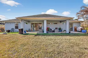 1465 SW Flounder Ln, Port Saint Lucie, FL 34953 - Photo 4