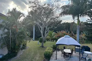 106 Windsor E, West Palm Beach, FL 33417 - Photo 14