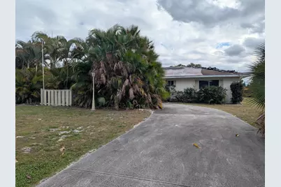 142 N Naranja Avenue, Port Saint Lucie, FL 34983 - Photo 14