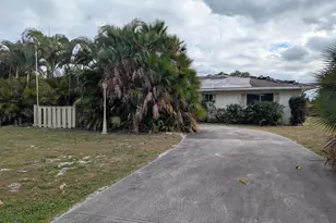 142 N Naranja Ave, Port Saint Lucie, FL 34983 - Photo 14