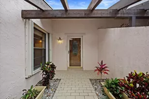 6138 Elsinore Cir, Greenacres, FL 33463 - Photo 4