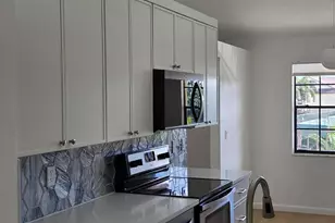 602 Pinecrest Cir, Jupiter, FL 33458 - Photo 4