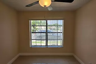 480 Hardwood Pl, Boca Raton, FL 33431 - Photo 10