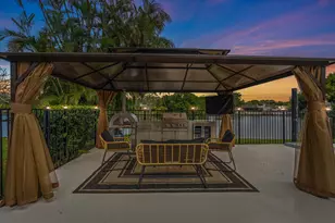 12725 Kingsway Rd, Wellington, FL 33414 - Photo 2