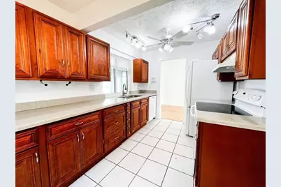 905 SW 3rd Avenue, Boynton Beach, FL 33426 - Photo 6