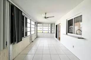 905 SW 3rd Ave, Boynton Beach, FL 33426 - Photo 16