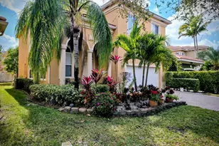 236 Gazetta Way, West Palm Beach, FL 33413 - Photo 2