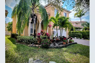 236 Gazetta Way, West Palm Beach, FL 33413 - Photo 2