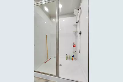 3550 San Bernardino Way, Palm Springs, FL 33461 - Photo 24