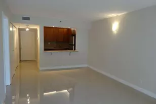 9235 SW 8th St, Boca Raton, FL 33428 - Photo 4