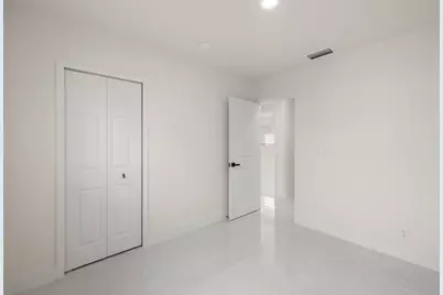740 NE 43 Court, Deerfield Beach, FL 33064 - Photo 38
