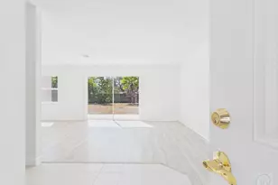 240 SE Twig Ave, Port Saint Lucie, FL 34983 - Photo 4