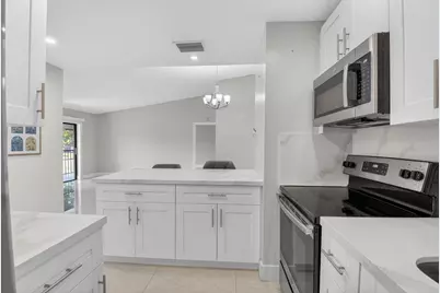 15453 Lakes Of Delray Boulevard #204, Delray Beach, FL 33484 - Photo 12