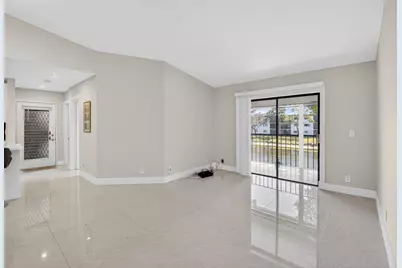 15453 Lakes Of Delray Boulevard #204, Delray Beach, FL 33484 - Photo 8