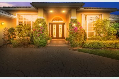 129 Brookhaven Court, Palm Beach Gardens, FL 33418 - Photo 1