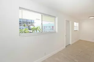 402 Lake Shore Dr, Lake Park, FL 33403 - Photo 16