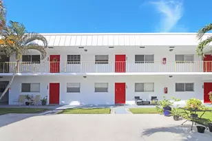 402 Lake Shore Dr, Lake Park, FL 33403 - Photo 4