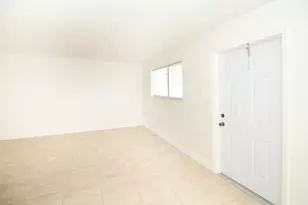 402 Lake Shore Dr, Lake Park, FL 33403 - Photo 10