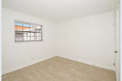 402 Lake Shore Drive #207, Lake Park, FL 33403 - Photo 28