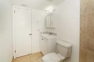 402 Lake Shore Dr, West Palm Beach, FL 33403 - Photo 24