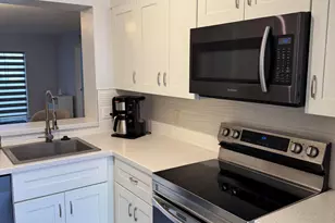 7287 S Devon Dr, Tamarac, FL 33321 - Photo 12