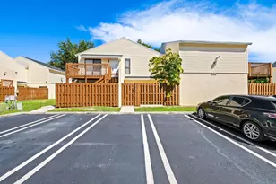 631 Executive Center Dr, West Palm Beach, FL 33401 - Photo 1