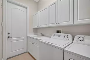 4585 Bridgepointe Way, Vero Beach, FL 32967 - Photo 24