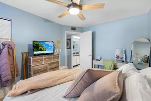 1270 SE Parkview Pl, Stuart, FL 34994 - Photo 4