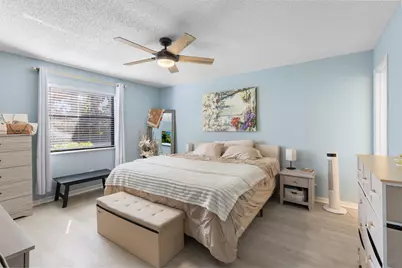 1270 SE Parkview Place #B5, Stuart, FL 34994 - Photo 8