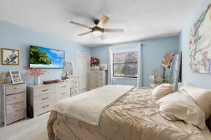 1270 SE Parkview Pl, Stuart, FL 34994 - Photo 10
