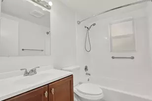 184 Norwich H, West Palm Beach, FL 33417 - Photo 4