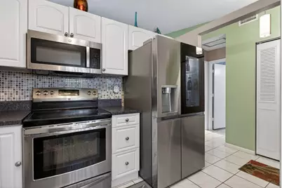 540 NW 43rd Street, Deerfield Beach, FL 33064 - Photo 8