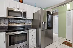 540 NW 43rd St, Deerfield Beach, FL 33064 - Photo 8