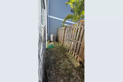 4 Crossings Circle #B, Boynton Beach, FL 33435 - Photo 10