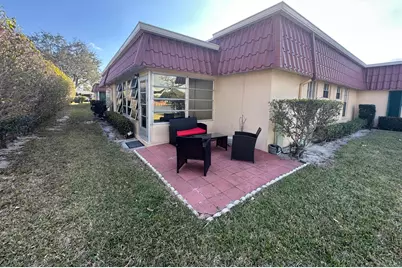 770 Nantucket Circle, Lake Worth, FL 33467 - Photo 2