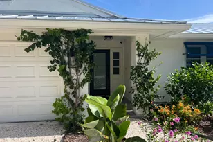 9 W Riverside Dr, Jupiter, FL 33469 - Photo 2